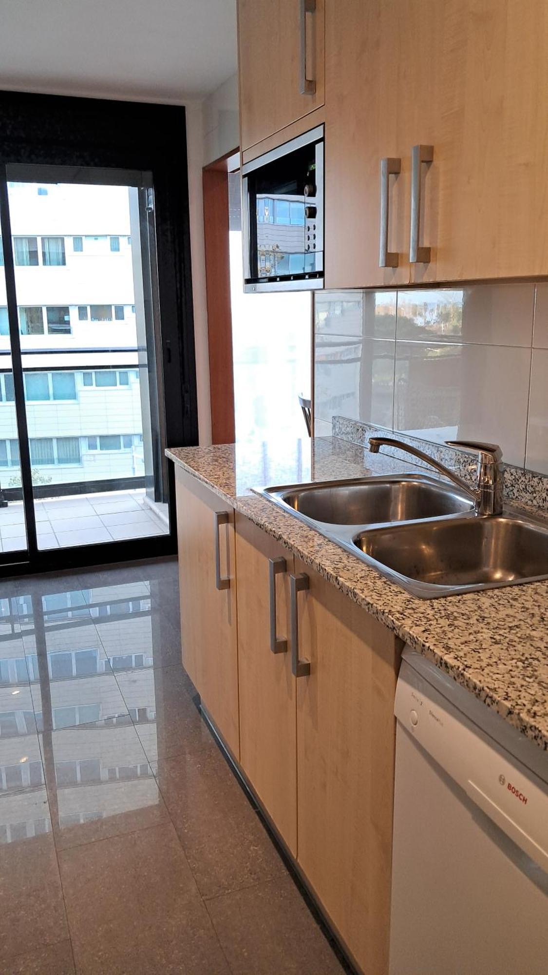 Modern Apartment, With Parking, Close To The Beach!! Sant Adrià de Besòs Exterior foto