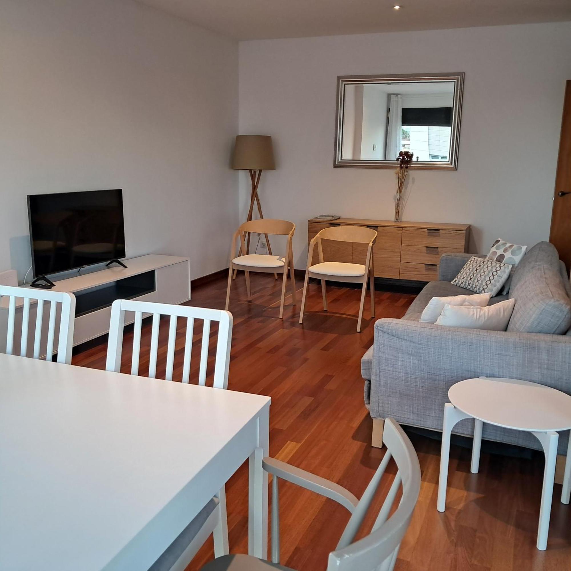 Modern Apartment, With Parking, Close To The Beach!! Sant Adrià de Besòs Exterior foto